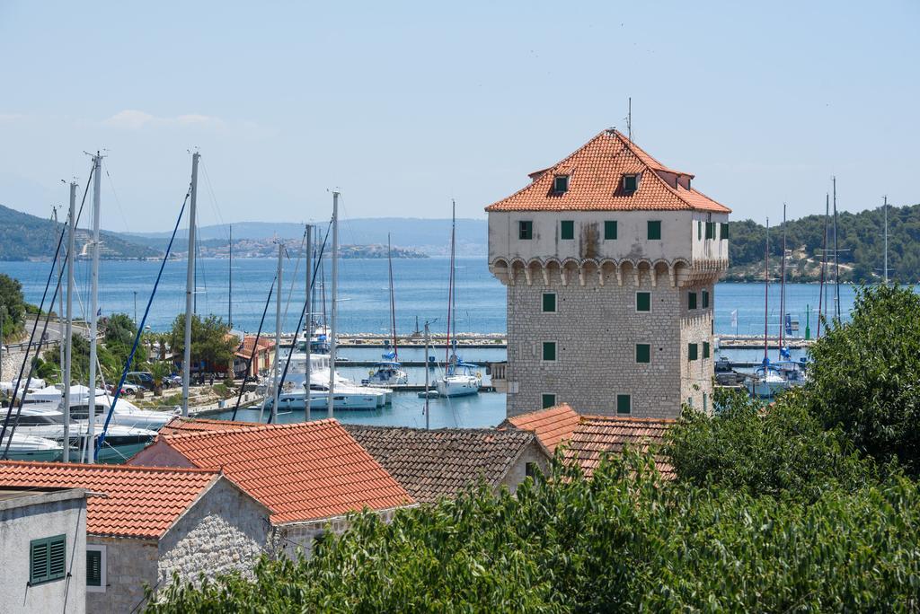 Apartments Petra Marina Luaran gambar